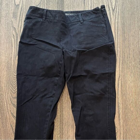 White House Black Market Slim Leg Black Mid Rise Jeans Size 0 - Picture 3 of 9